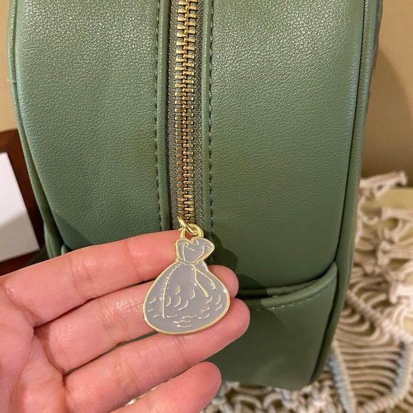 NWOT Disney Robin Hood Loungefly Bag - Picture 5 of 7